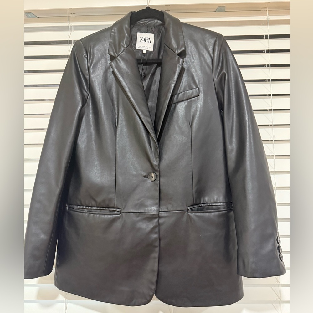 Zara Women's Black Faux Leather Blazer
